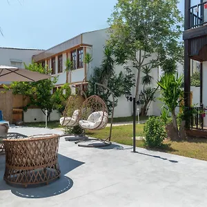 Hotel My